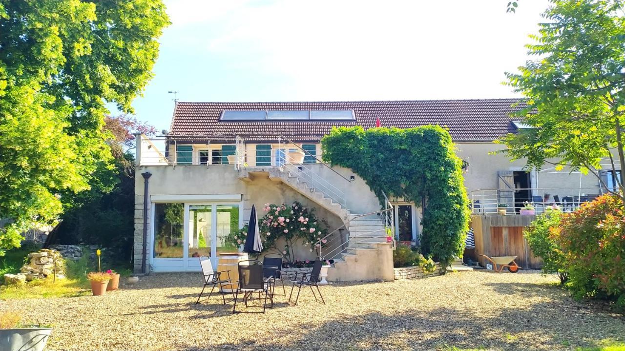Clos Des Chenevieres, 3 Etoiles Comblanchien Exterior photo