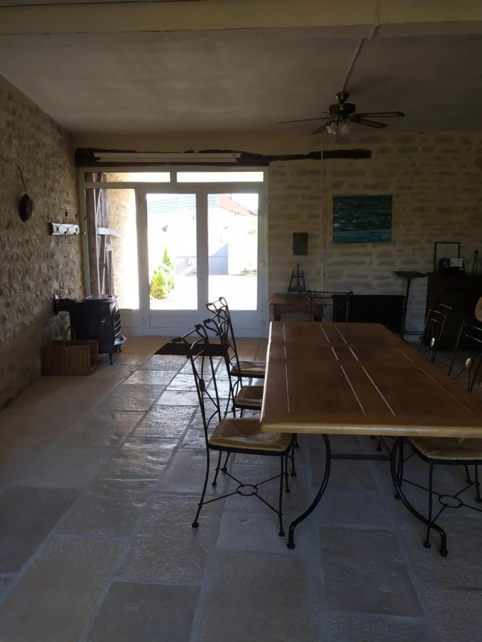 Clos Des Chenevieres, 3 Etoiles Comblanchien Exterior photo
